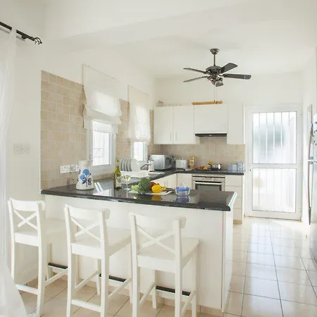 Picture Renting This Beachfront Mimosa Seafront
