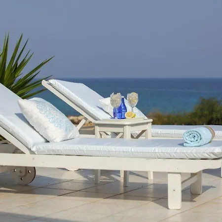 Vilă Picture Renting This Beachfront Mimosa Seafront *