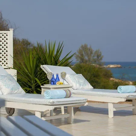 Picture Renting This Beachfront Mimosa Seafront Villa *